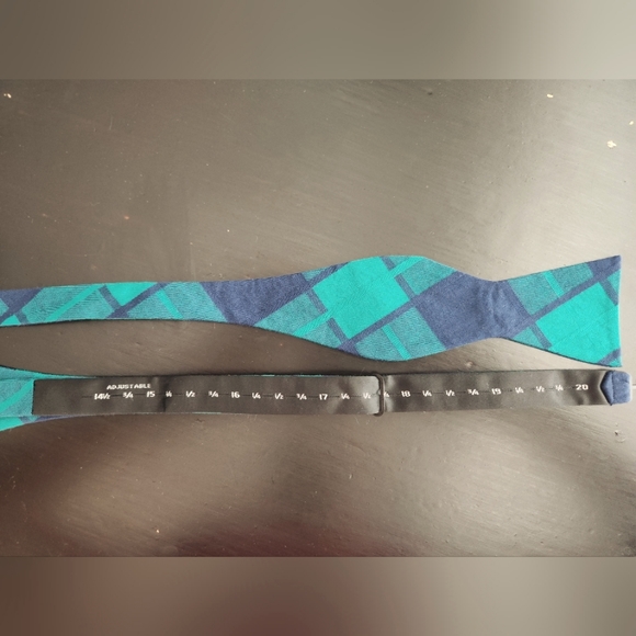 Blue and Green Tartan Cotton Bow Tie - Picture 4 of 5